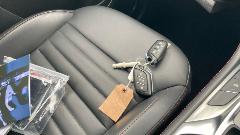 MG HS 1.5 T-GDI Trophy 5dr DCT Petrol Hatchback